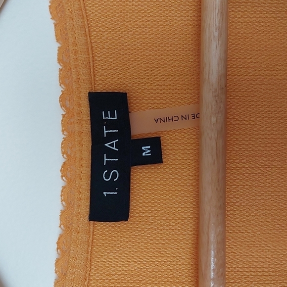 1. State Faux Wrap Top with Smocked Waist and Lace Detail Size Medium - Picture 4 of 7